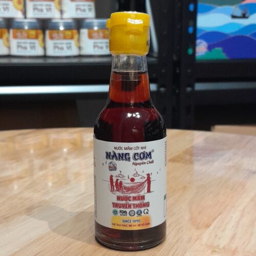 Nước mắm Nàng Cơm Mỏ Cú Nguyên chất 43 độ đạm 60ml - Chai thủy tinh 60ml -  Hương vị truyền thống 135 năm