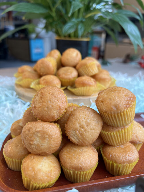 Bánh bông lan vị cam ZCake 180gr - Bánh ăn kiêng thuần chay không đường tinh luyện